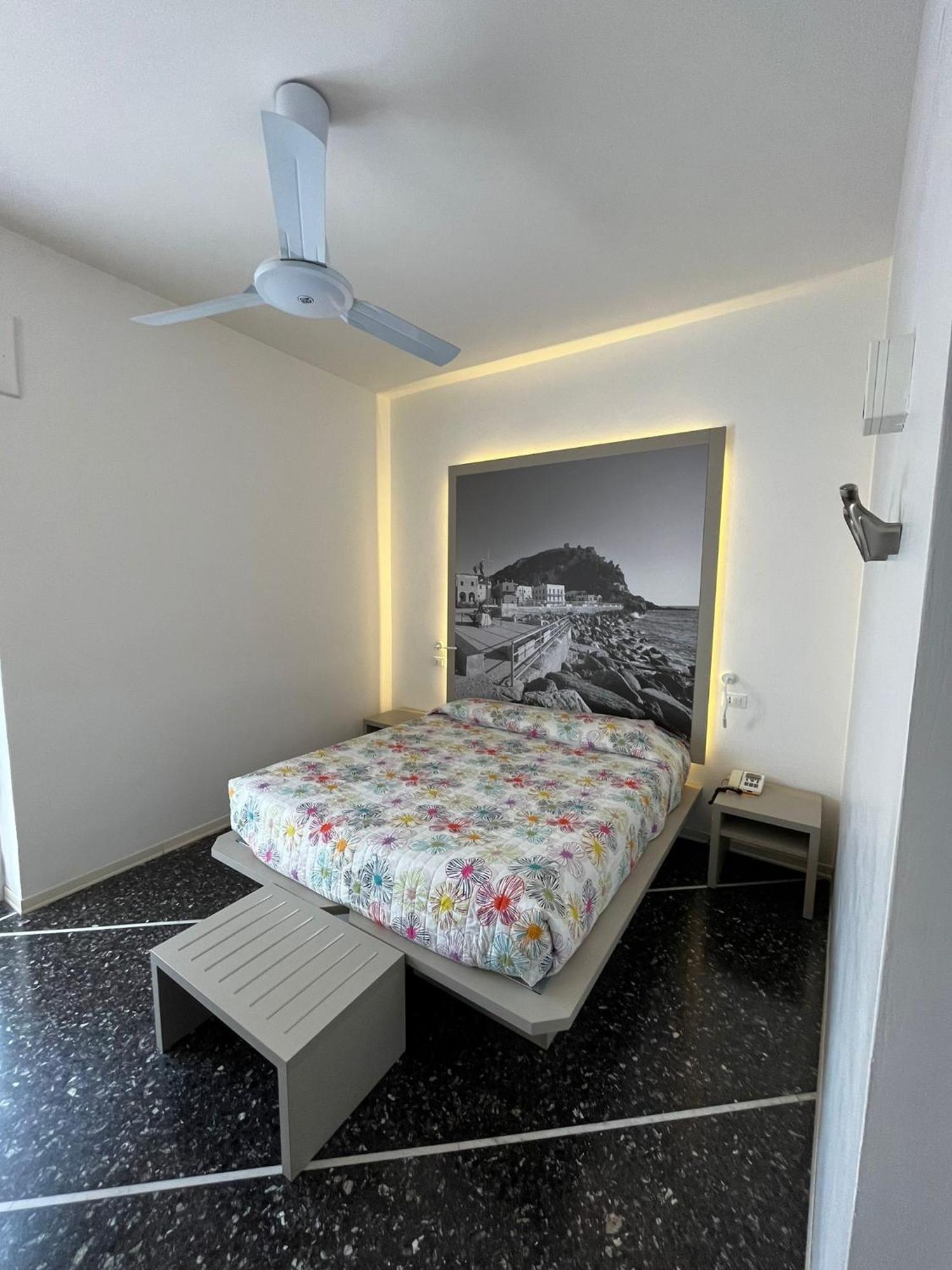 וואריגוטי Hotel Al Capo מראה חיצוני תמונה