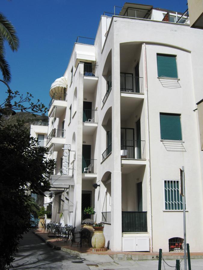 וואריגוטי Hotel Al Capo מראה חיצוני תמונה